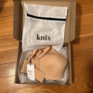 Knix WingWoman Contour Bra
